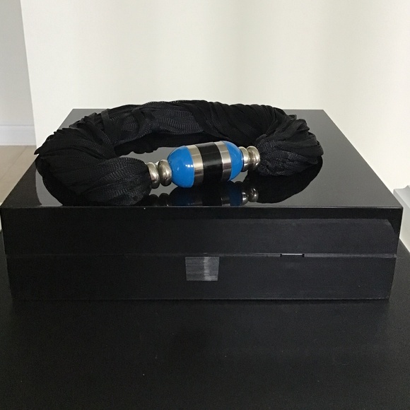 YSL Rive Gauche signature perfumed jewel necklace with original YSL box - Picture 8 of 13